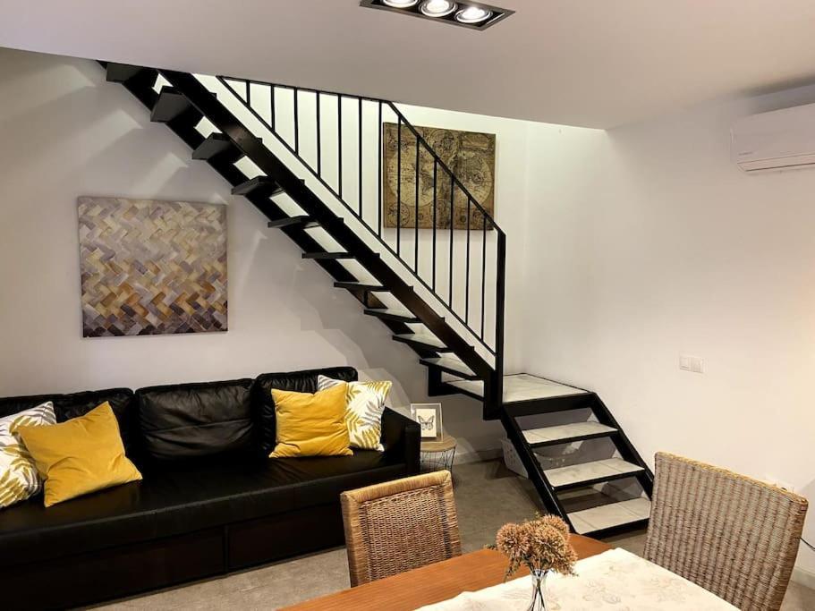 Apartament Moderno Duplex En La Tacita De Plata Kadyks Zewnętrze zdjęcie